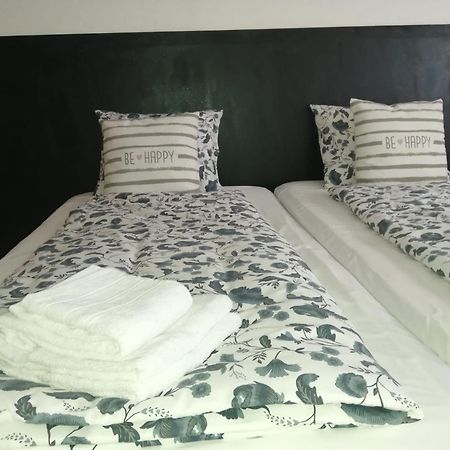 Club Amarilis,Alex&Mila Aparthotel Praia Da Rocha Portimao Room photo